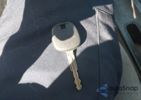 2003 Toyota Camry Le from USA, damaged, VIN 4T1BE32K83U228380